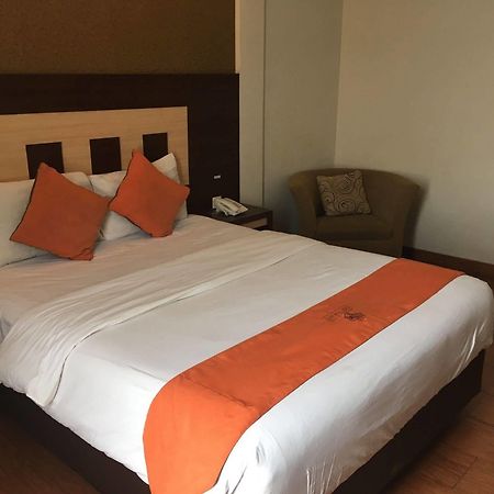 The Eight Hotel Bandung Exterior foto